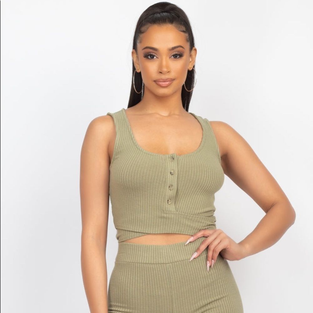 Buttons Scoop Neck Crop Top & Biker Shorts Set